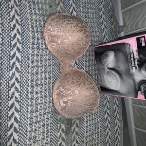 Strapless/Backless Bra